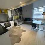 Duplex Heritage, Sleeps 7